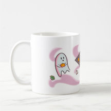 Tasse mit süßen Geistern die Kekse essen