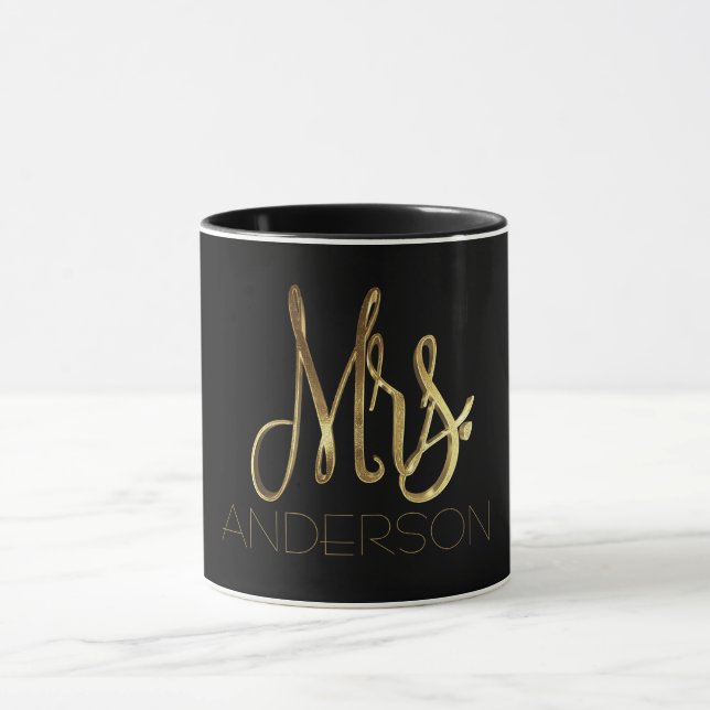 Tasse Mme Ajouter le nom Black and Gold Elegant Typograp (Centre)
