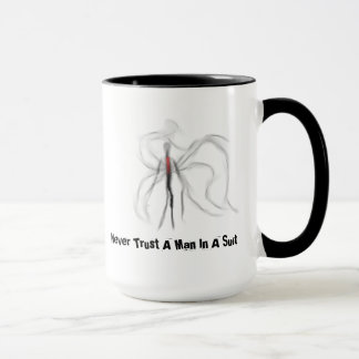 Tasse Ne faites jamais confiance à un homme dans une