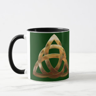 Tasse noeud de trinité d'or celtique