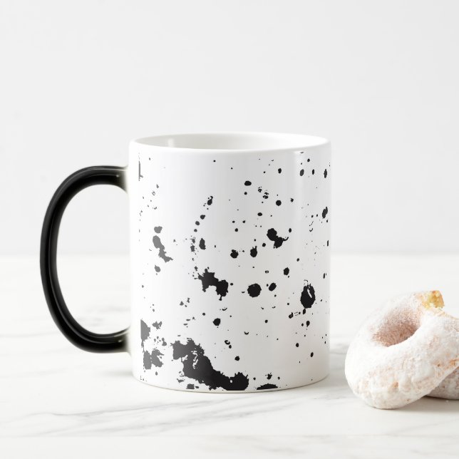 Tasse noire de peinture d'éclaboussure (Avec donut)