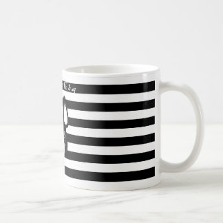 Tasse noire et blanche d'amour de bouledogue