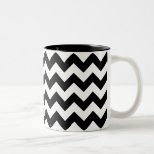 Tasse noire et blanche d'impression de Chevron