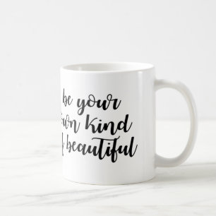 Tasse noire et blanche d'inspiration de citation
