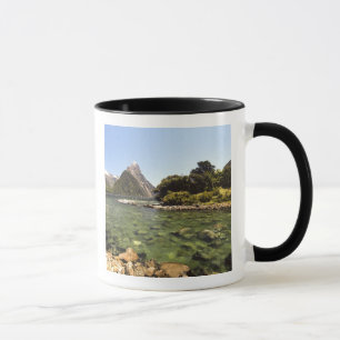 Tasse Nouvelle-Zélande, Miter Peak et Bowen River entran