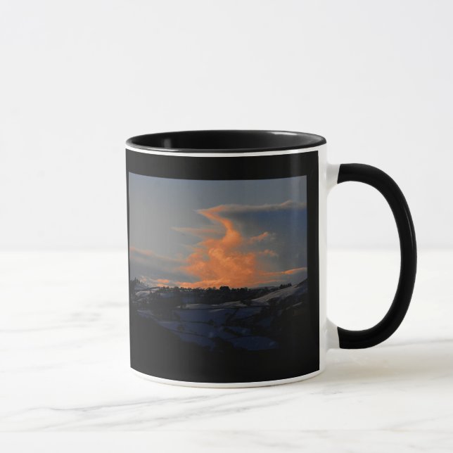 Tasse Nuage de neige sur Newtown, Powys (Droite)