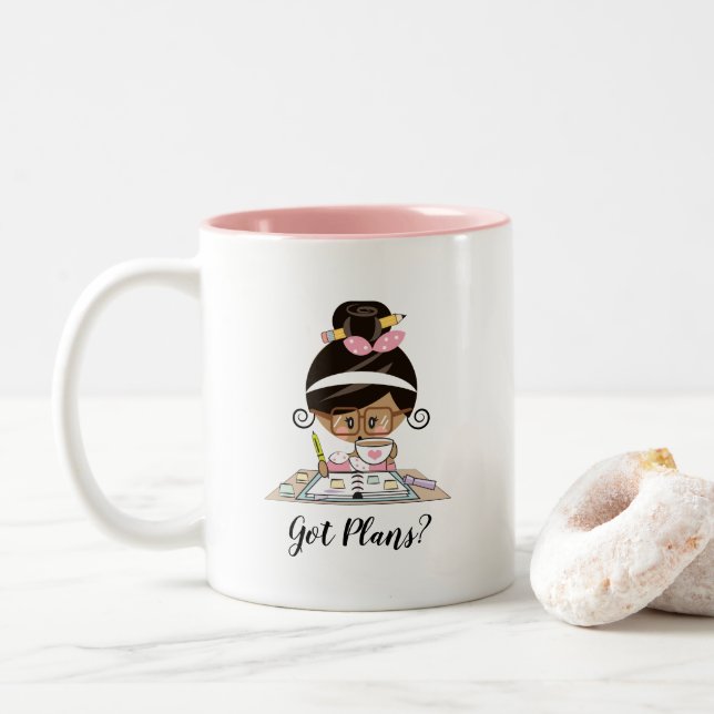 Tasse obtenue de fille de planificateur de plans (Avec donut)
