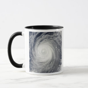 Tasse Ouragan Choi-WAN au sud du Japon, l'océan