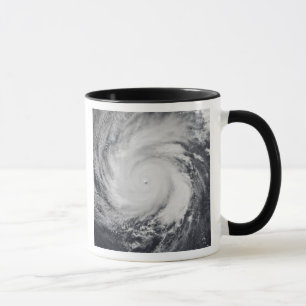 Tasse Ouragan Faxai dans l'océan pacifique occidental