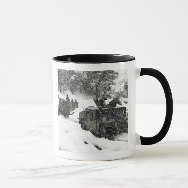 Tasse patrouille des Marines américains dans le col Khow (Droite)