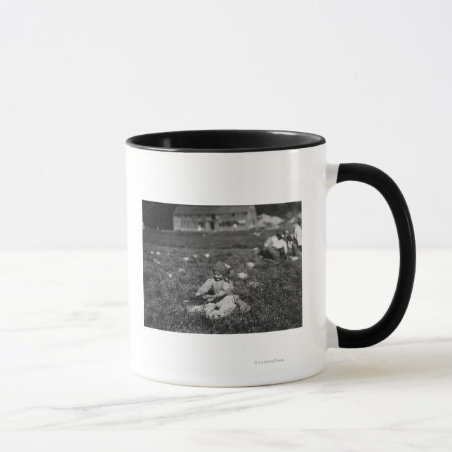 Tasse Photo de la jeune fille cueillette de canneberges (Droite)