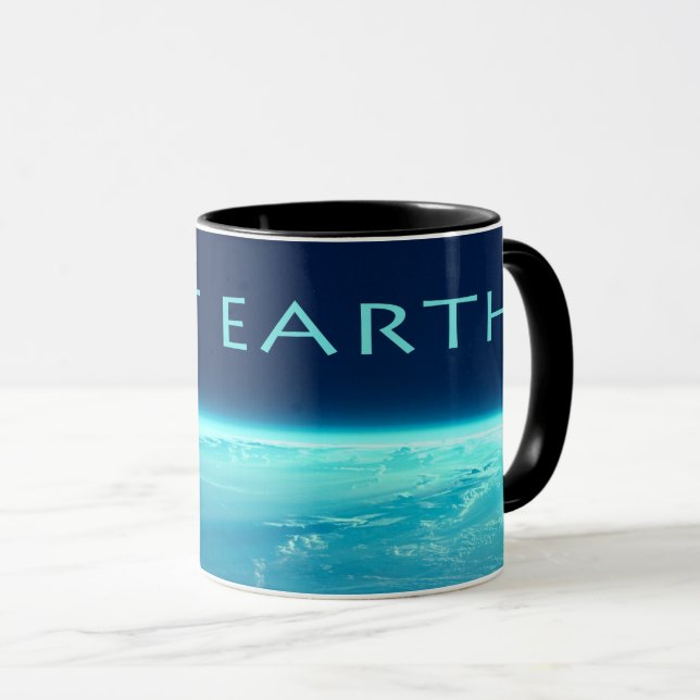Tasse plate de la terre (Devant droit)