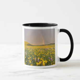 Tasse Prairie de fleurs sauvages spectaculaire au lever