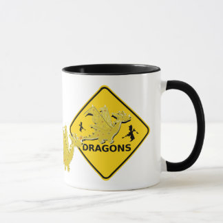 Tasse Prenez garde du signe de dragons de bande dessinée