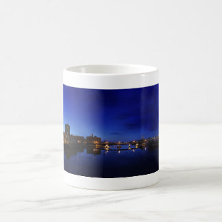 Tasse pure de rivière de Saginaw Nightime