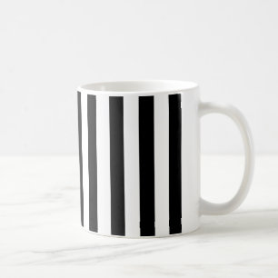 Tasse rayée blanche et noire