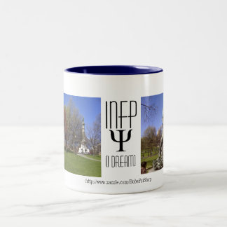 Tasse rêveuse d'INFP I