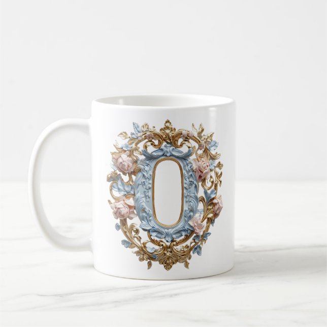 Tasse Rococo initiale 'O' pour une princesse du ca (Gauche)