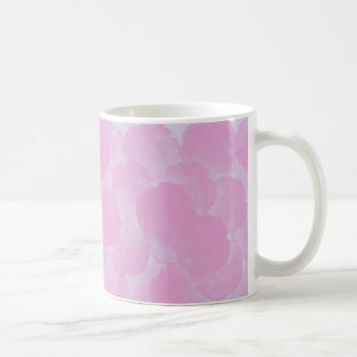 Tasse rose de fleurs de chroma rose