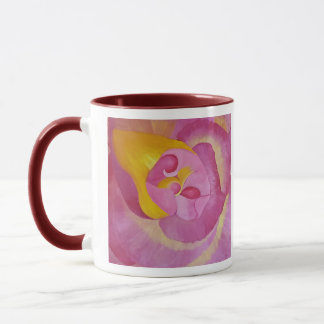 Tasse rose de Madonna