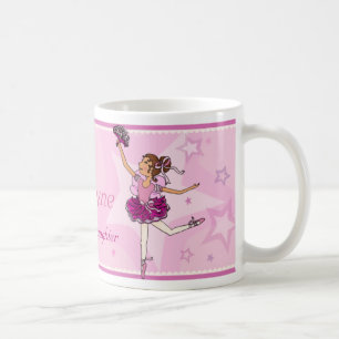 Tasse rose et auburn de fille de danse de
