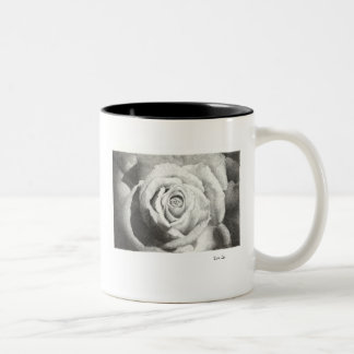 Tasse rose pointillée