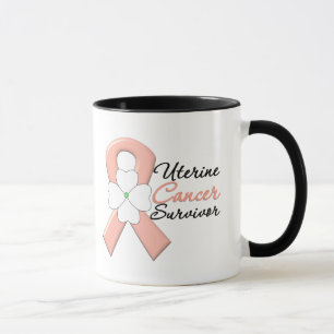 Tasse Ruban utérin de fleur de survivant de Cancer