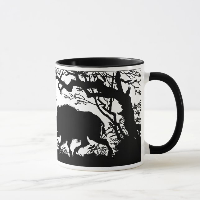 Tasse Sanglier s'enracinant dans une forêt - silhouette (Droite)