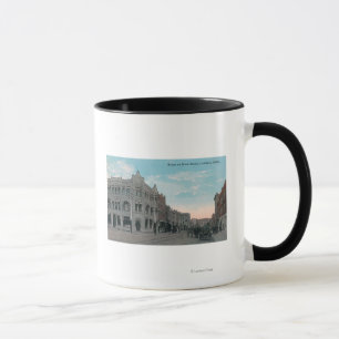 Tasse Scène de rue principale avec des chariots de