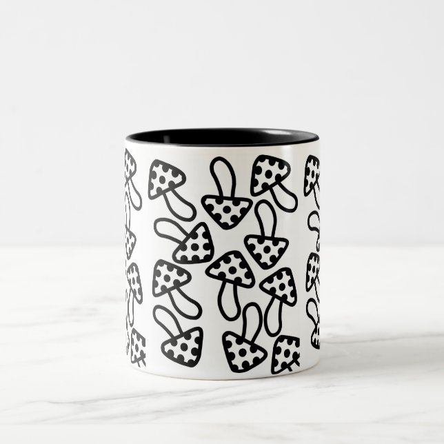 Tasse Schwarz-Weiß-Pilze (Mittel)