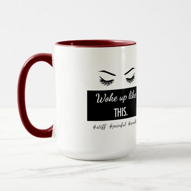 Tasse S'est réveillé comme le ce des cils attaquent dans (Gauche)