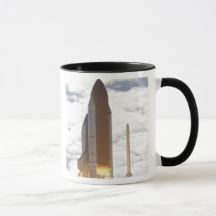 Tasse Space Shuttle Atlantis lève sur 16