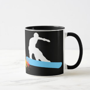 Tasse surf des neiges. arc-en-ciel