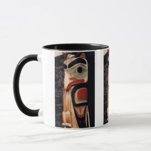 Tasse Totem en bois sculpté de l'Alaska Pole photo