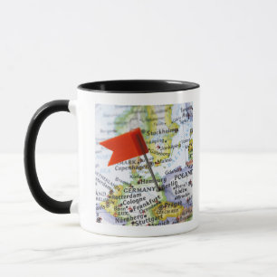Tasse Tracez la goupille placée à Berlin, Allemagne su