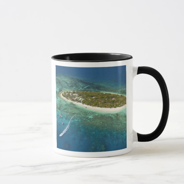 Tasse Treasure Island Resort and boat, Fidji (Droite)