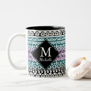 Tasse tribale de monogramme d'impression
