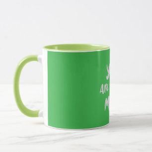 Tasse « Tu es spéciale, maman » à typographie vert