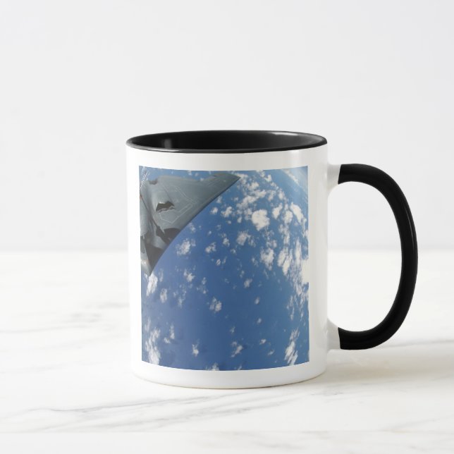 Tasse Un Stratotanker KC-135 réfute un esprit B-2 (Droite)