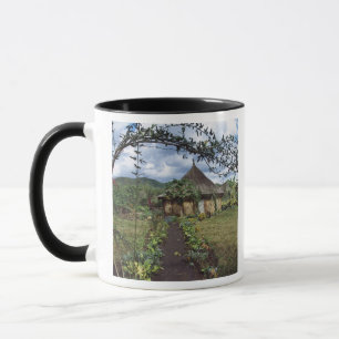Tasse Un village dans les Hautes Terres, Goroka, Papouas