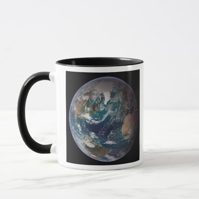 Tasse Une vue complète de la Terre montrant les données  (Gauche)