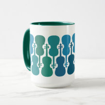 Tasse von blauem und grünem Geige-Kaffee