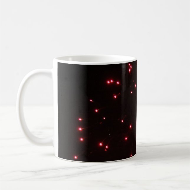 Tasse von Feuerwerkskörpern (Links)