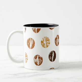 Tasse von Kaffeebohnen