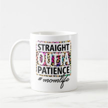 Tasse von MomLife-Momenten in der direkten Outta-P