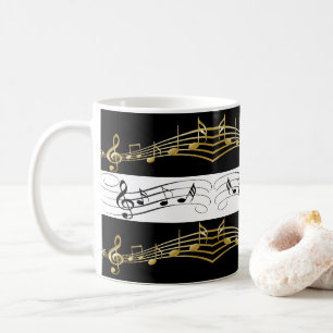 Tasse von Schwarz-weißen Musiknoten