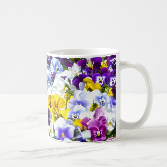 Tasse von Stiefmütterchen (Rechts)