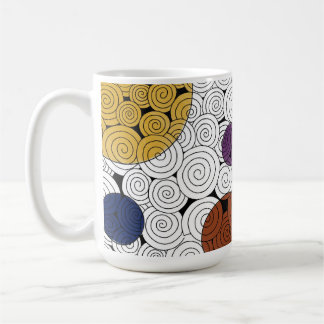 Tasse von Wirbel und Kreisen