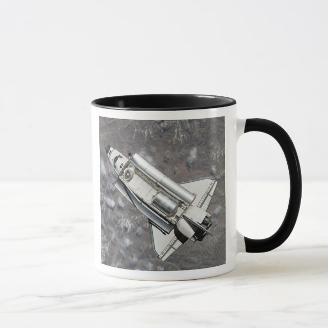 Tasse Vue aérienne de Space Shuttle Discovery (Droite)
