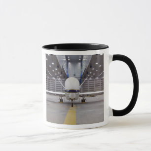 Tasse Vue de face d'un avion sans pilote Global Hawk